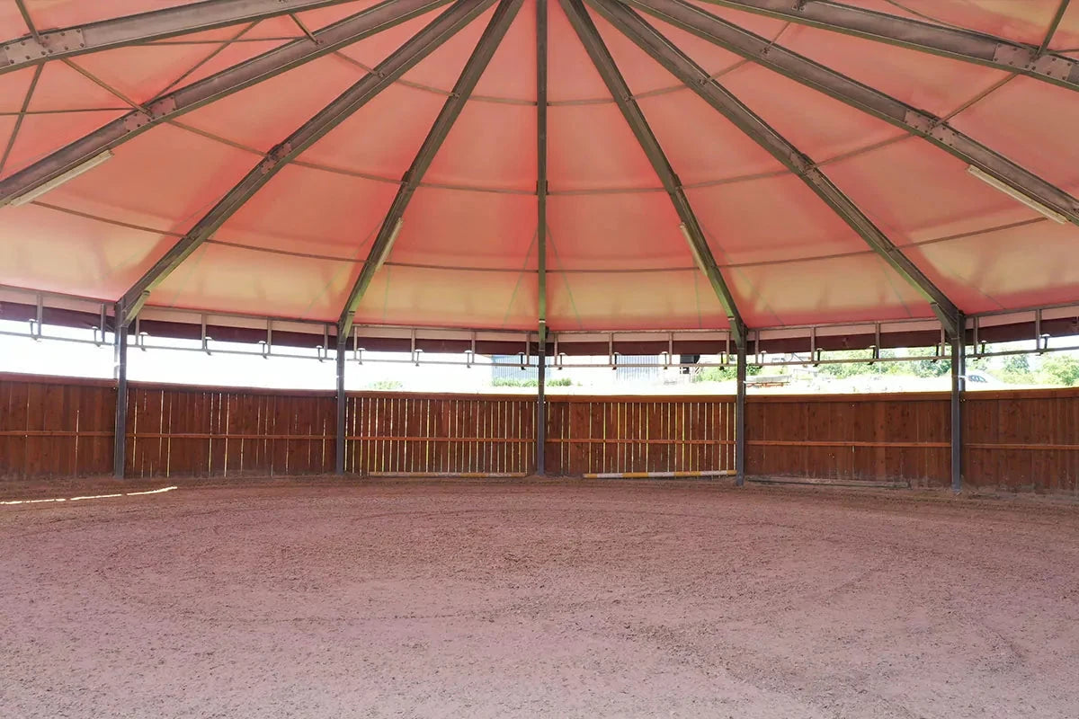 Overbygd Rund paddock