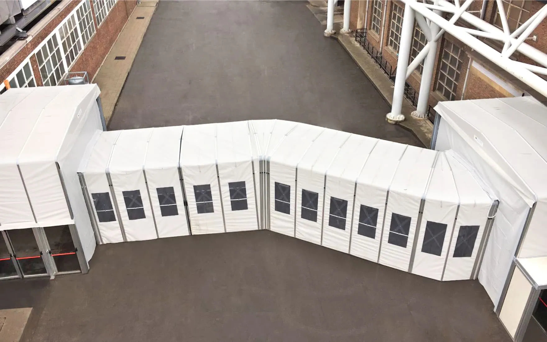 Uttrekkbare telt og haller på hjul