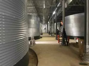 Vanntanker for industri