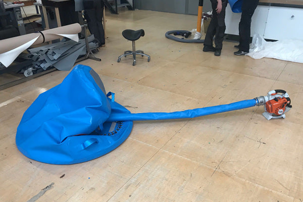 Landing bags for recovering small vehicles