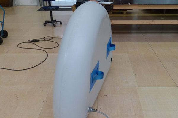 Skive formet oppblåsbar plugg