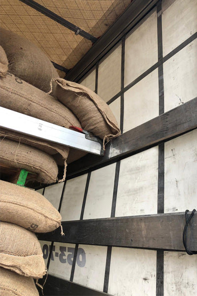 Oppblåsbare puter for sikring av last