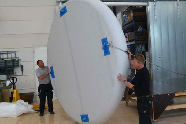 Skive formet oppblåsbar plugg