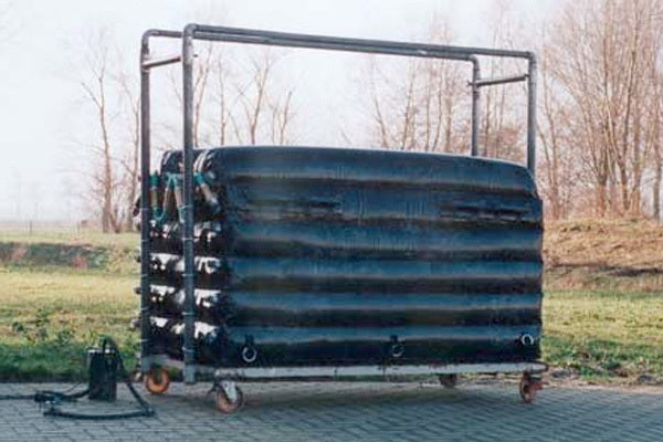 Oppblåsbart operasjonsbord