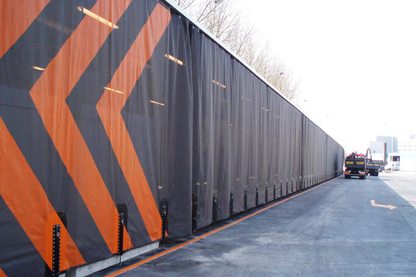 Lydabsorberende fleksible vegger og gardiner